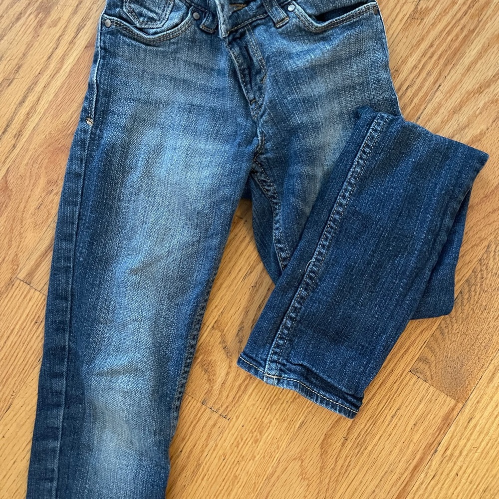 Levi jeans
